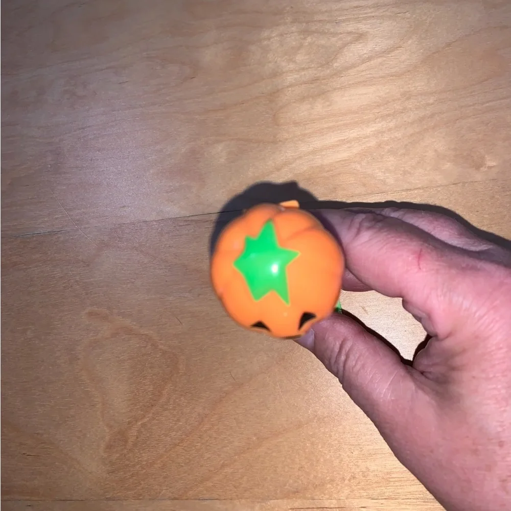 Vintage 1980 Halloween Pumpkin Jack-O-Lantern PEZ Dispenser – Made in Hungary